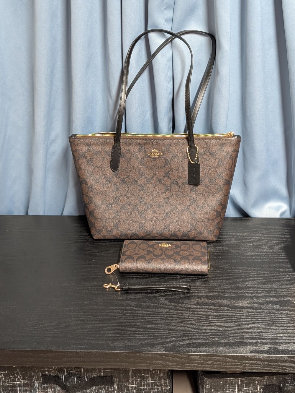 Coach Signature Zip Top Tote & Wallet Gift Set  "NWT" - Picture 4 of 9